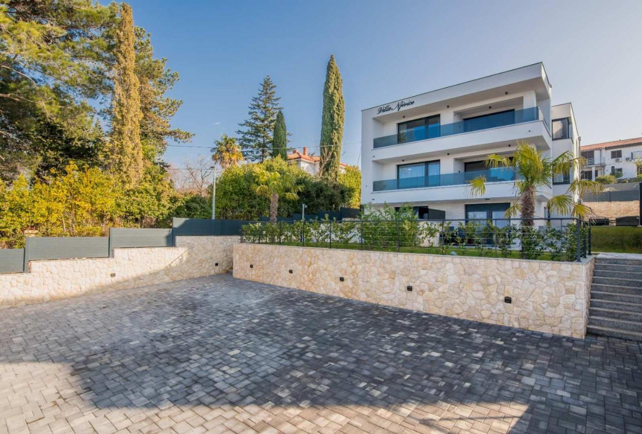 Villa Njivice Apartman Marina Eksteriør billede