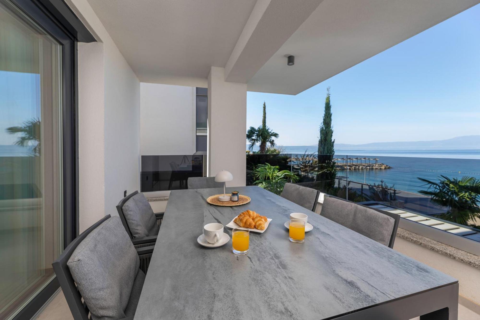 Villa Njivice Apartman Marina Eksteriør billede