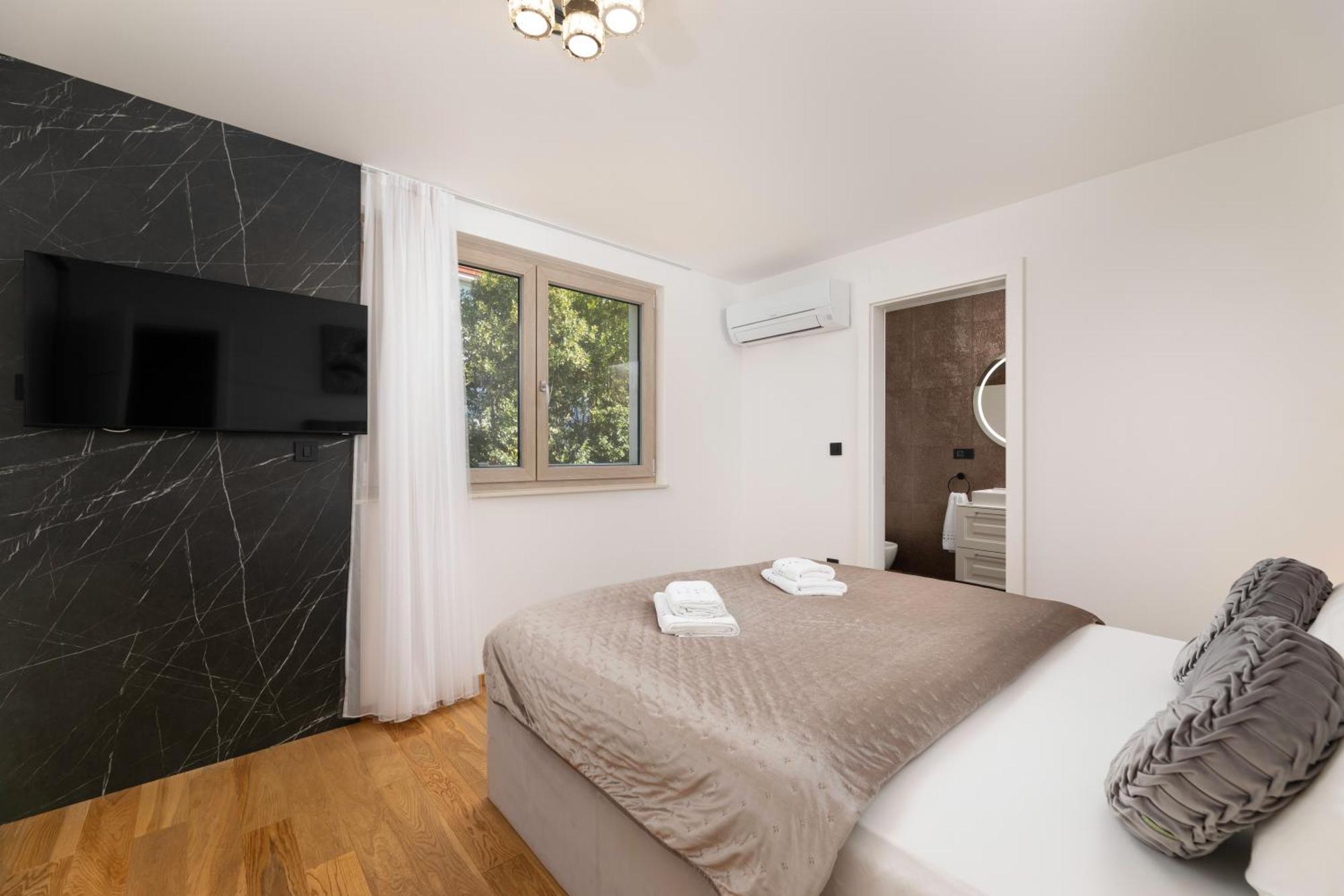 Villa Njivice Apartman Marina Eksteriør billede