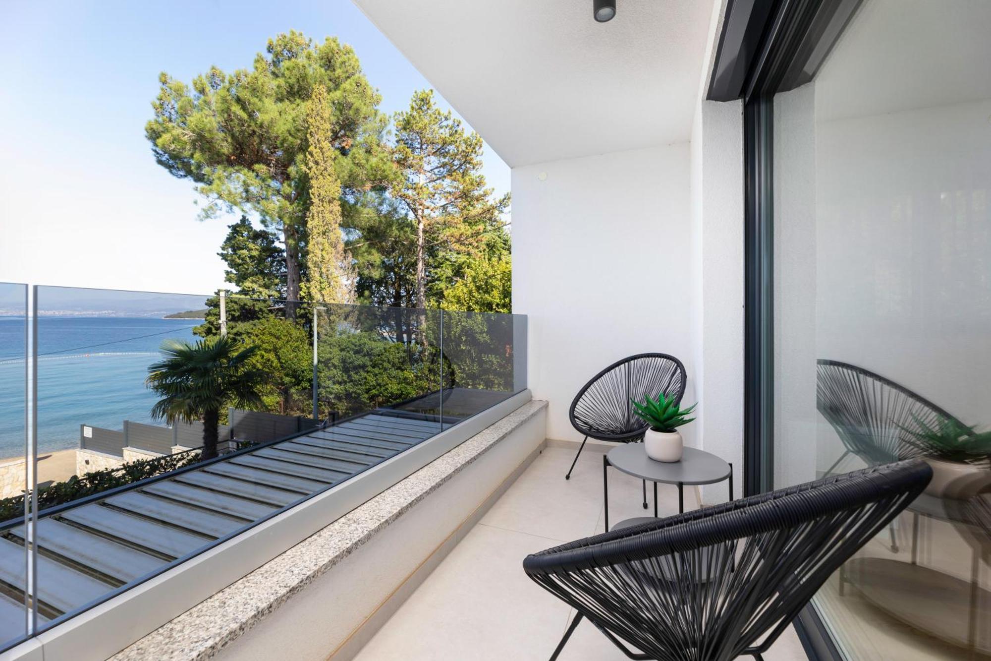 Villa Njivice Apartman Marina Eksteriør billede