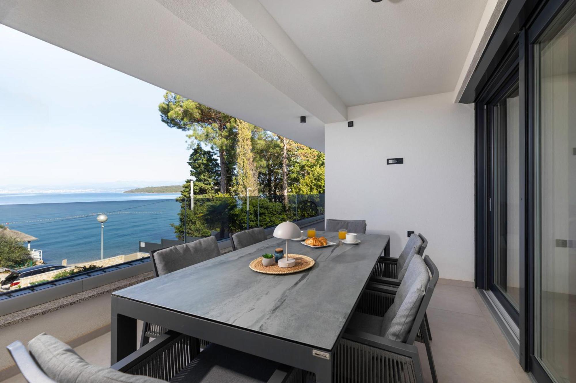 Villa Njivice Apartman Marina Eksteriør billede